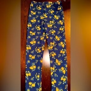Girls floral leggings -  pretty leggings - size 5T